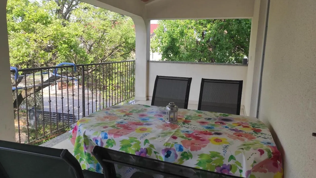 App Karmen With Free Parkig Apartment