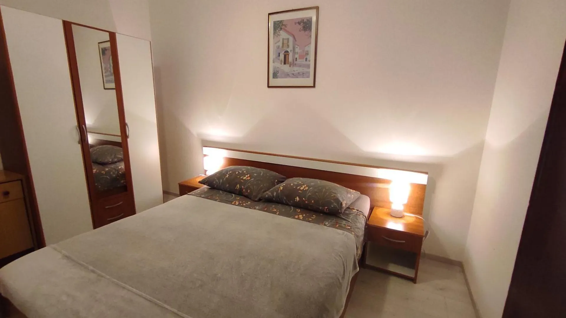 App Karmen With Free Parkig Apartment