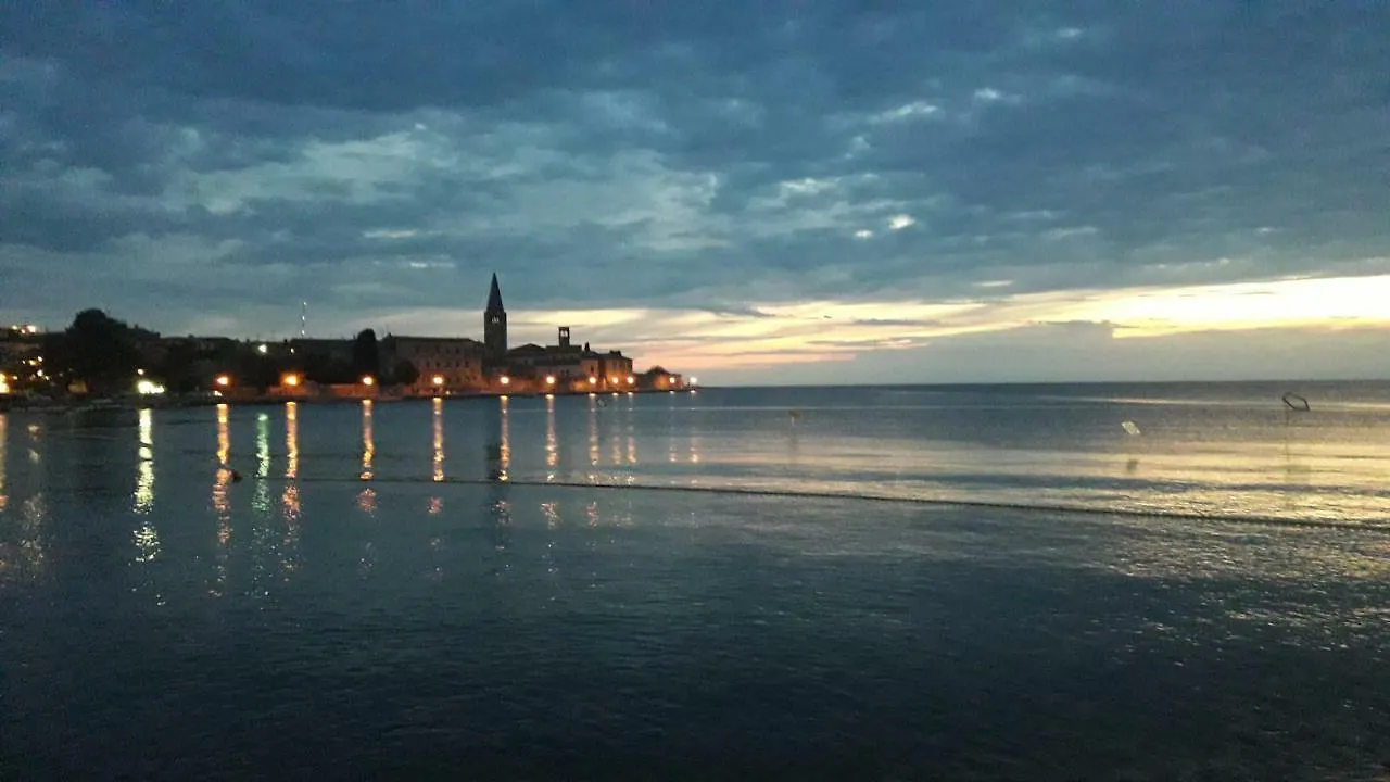 App Karmen With Free Parkig 0*, Porec Croatia